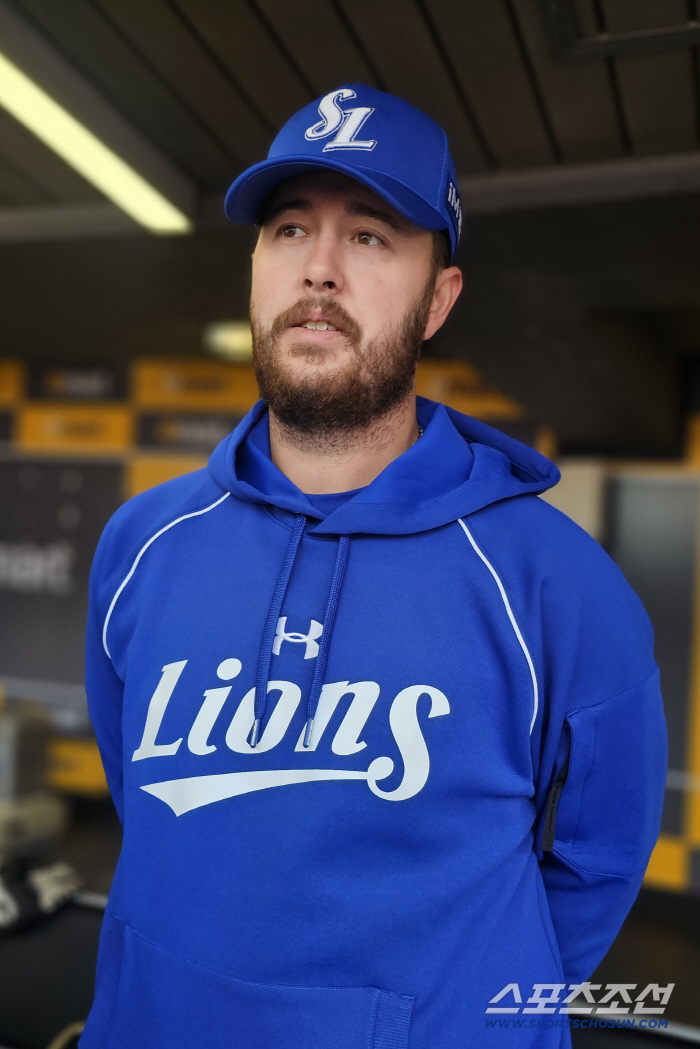 단 돈 5만 달러 보험 카드, '최상의 투트랙' 단기 알바 맞아? 분위기는 그게 아니다 