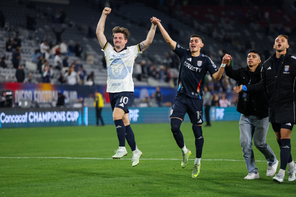 [오피셜]'대한민국 기다려라!' 손흥민 신인왕 뺏은 주인공→'인간 승리 …