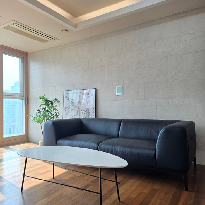 '한강 아이유' 윤영경, 이사하자마자 신혼집 공개..♥남창희와 꿀 뚝뚝 …