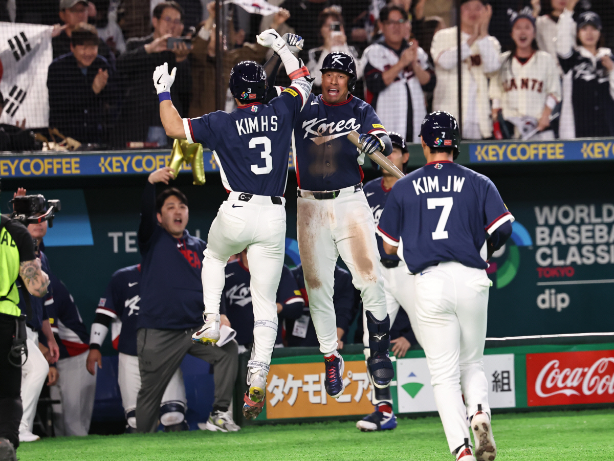 "5000% 개막전 선발이다" WBC 8강 탈락 원흉으로 몰매맞는 에이스…