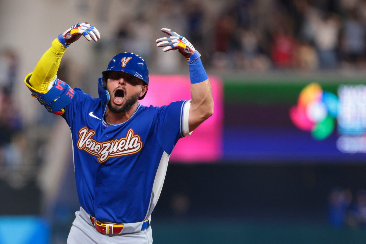 "5000% 개막전 선발이다" WBC 8강 탈락 원흉으로 몰매맞는 에이스…