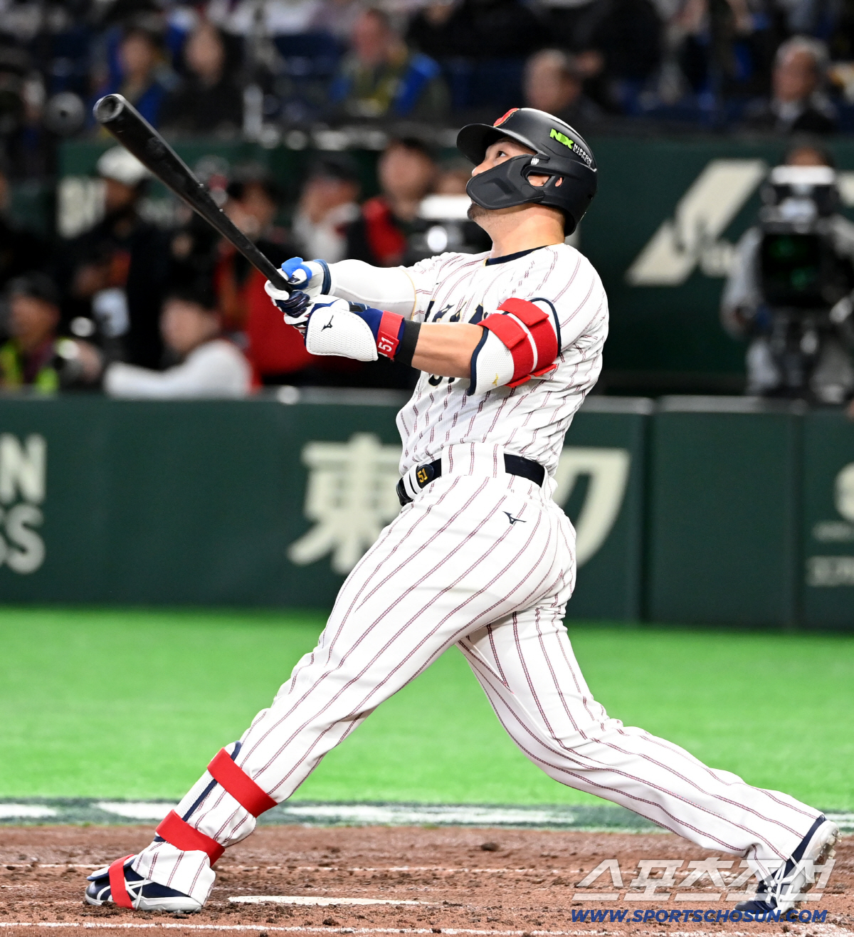 'OPS 1.600' WBC 맹타 1265억 타자, "후방 십자인대 손상…