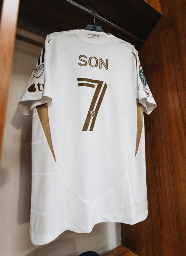 "가자, 멕시코로" 손흥민이 코스타리카에 떴다, 알라후엘렌세와 16강 2…