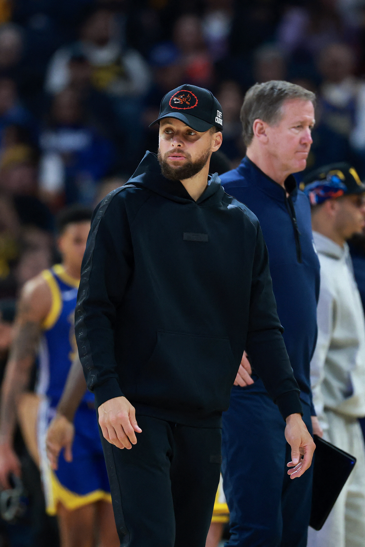 "훈련량 늘렸다" 스테판 커리 부상 복귀 청신호! 스티브 커 감독 "조만…