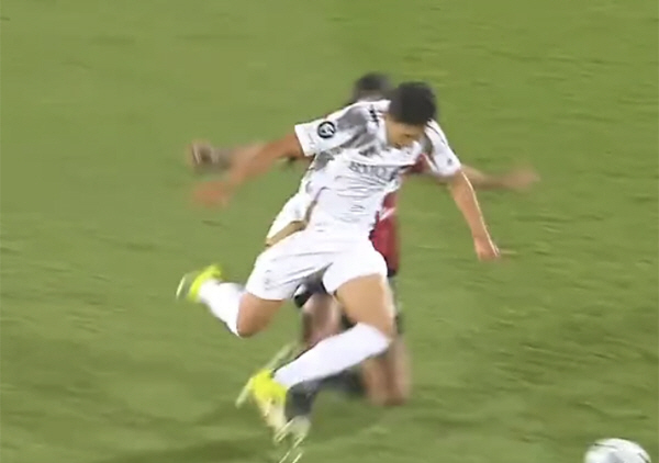 '손흥민 극대노→풀타임' LA FC, 마르티네스 극장골로 챔피언스컵 8강…