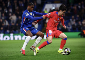 '또 조커, 여기서 만족해야 하나' 이강인 17분 교체 출전, PSG 유럽챔스 8강 선착..레알 마드-아스널-스포르팅 16강 관문 통과