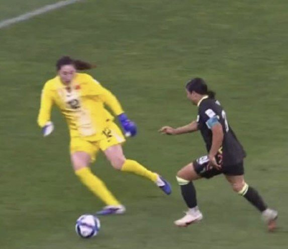 中 미쳤다! "그냥 은퇴해라", "프로 선수인 척하지 마" 실수한 중국 …