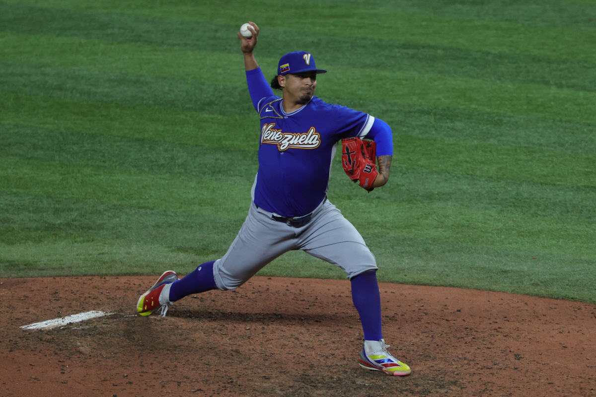 폭풍 오열! 스시+피자 먹고 '기쁨의 눈물'까지 먹었다…장난스럽던 베네수…