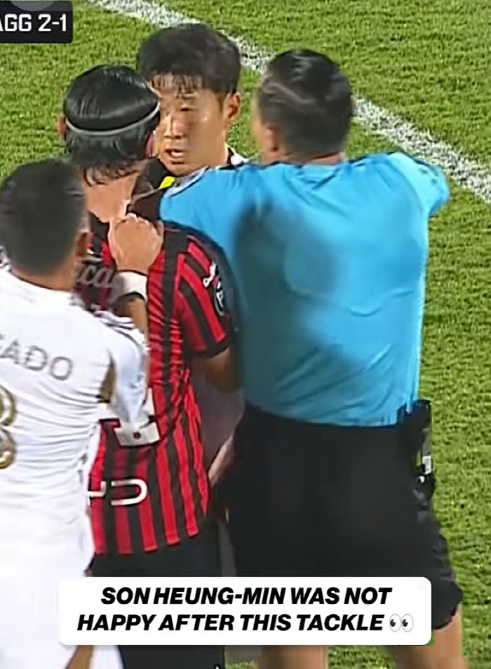 대한민국 월드컵 망할 뻔, '캡틴' 손흥민 역대급 극대노...발목 노린 …