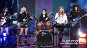 [SC현장]걸그룹은 잊어주세요…'시그니처·이달소 출신' 레이턴시, 밴드로 다시 흐르는 시간(종합)