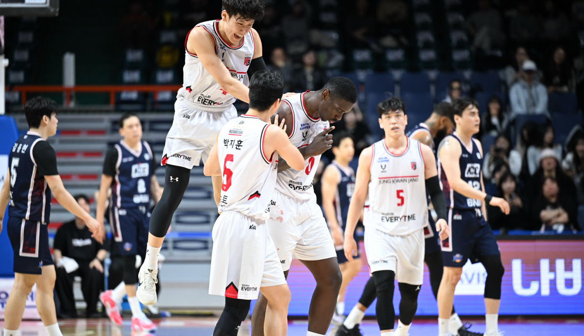 '발목 잡힐라' 막판 순위경쟁의 돌발변수 '고춧가루 주의보'…하위팀 반란…