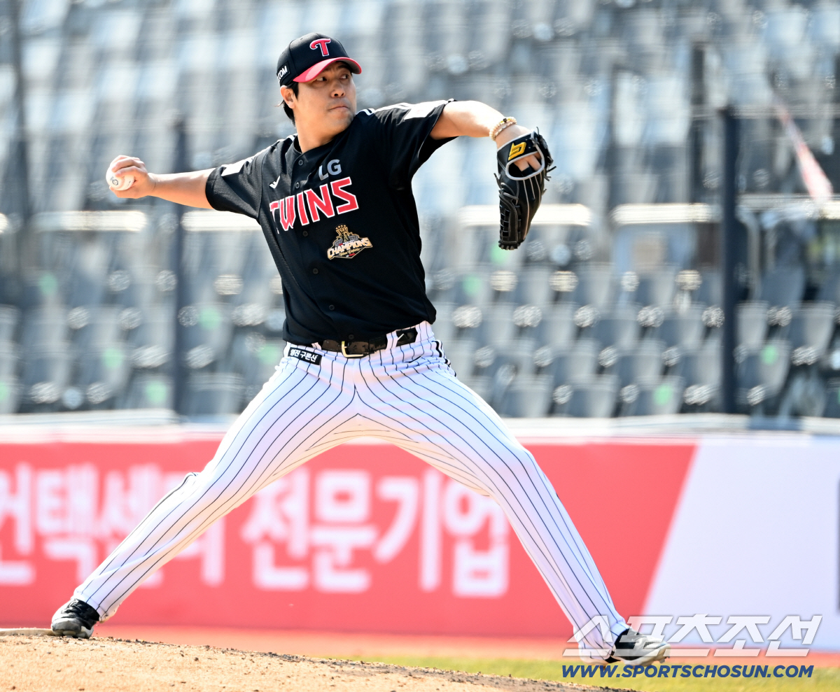 3년째 '스스로' 국내 캠프. 그래도 2G 삼자범퇴,삼자범퇴. '헌신좌'…