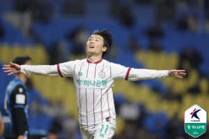 지긋지긋한 부상의 늪, 이를 이겨내는 엄원상의 힘 