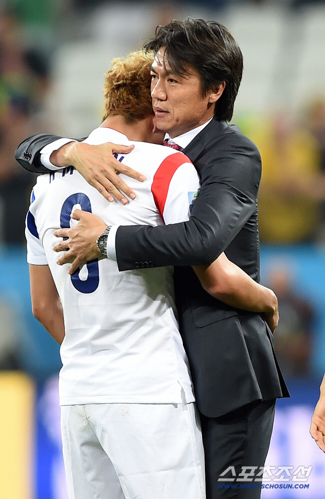 [단독인터뷰]손흥민-김민재-이강인, '삼대장'도 믿고 보는 '우리 감독님…