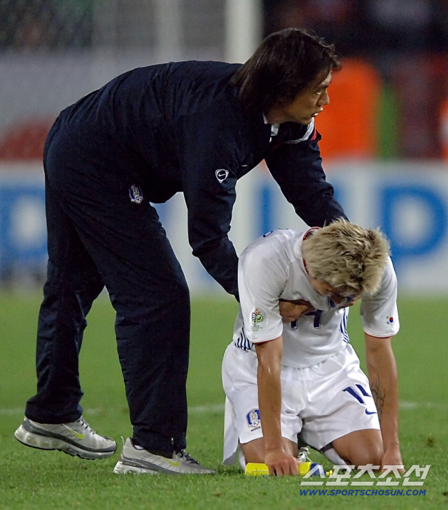 [단독인터뷰]손흥민-김민재-이강인, '삼대장'도 믿고 보는 '우리 감독님…