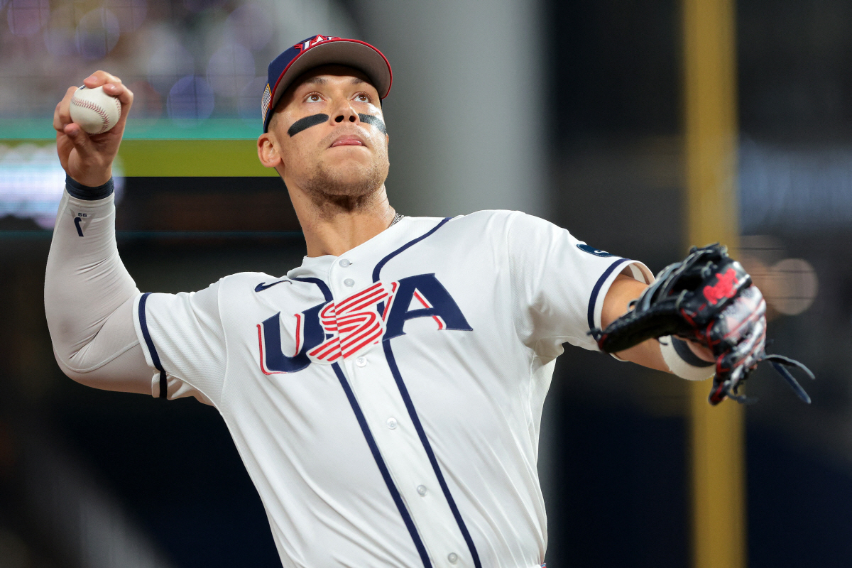 美 국가 나오는데 대표팀 '입꾹닫' 미국팬들 대충격…"수치스럽다" 실력+…