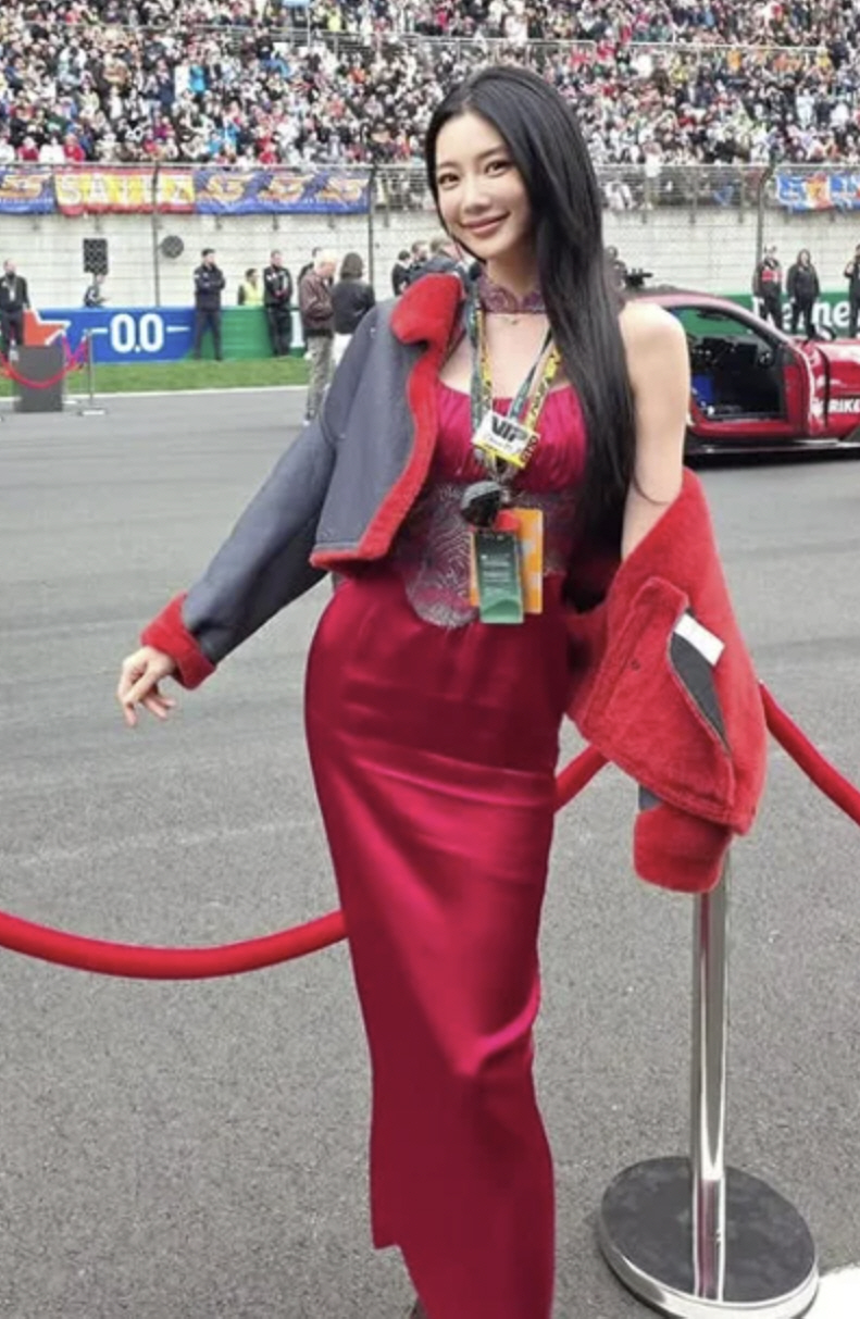 클라라, 얼굴 또 달라졌나? "중국배우 같아"[SCin스타]