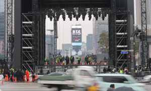 “왜 내 연차를” BTS 공연, 어쩌다 직장 갑질이 됐나..광화문 일대 ‘강제 휴가’ 논란