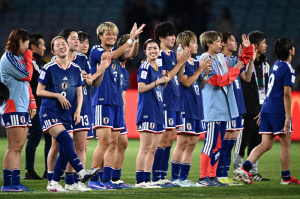 '한일전 4-1 초박살' 일본 축제다...중국 난리난 반응 