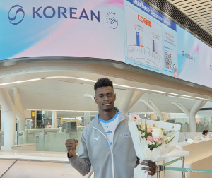 [공식발표] '와 외국인 교체 초강수' 2m4 쿠바 국대 영입…대한항공, 5번째 통합 우승 진심이다