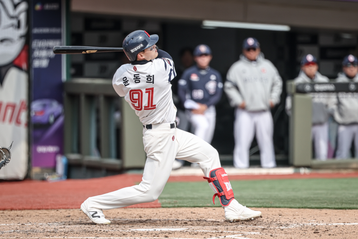 홈런보다 인상적이었던 2땅 아웃...윤동희 이렇게 야구하면, 엄청 무서워…