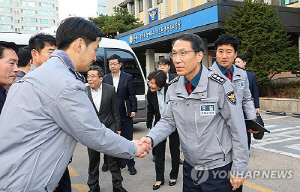 '스토킹 전수점검' 경찰, 폭력신고 3회 넘기면 유치·구속