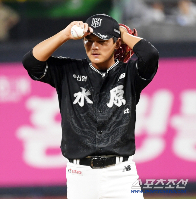 "임찬규랑 뭐가 다른데?" 뽕 커브에 '감독발' 포크볼까지… '허허실실'…