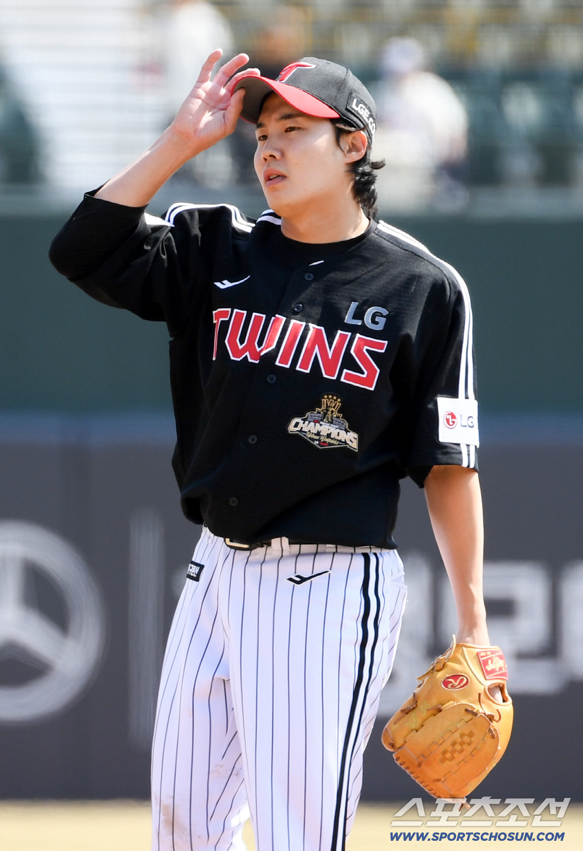 "임찬규랑 뭐가 다른데?" 뽕 커브에 '감독발' 포크볼까지… '허허실실'…