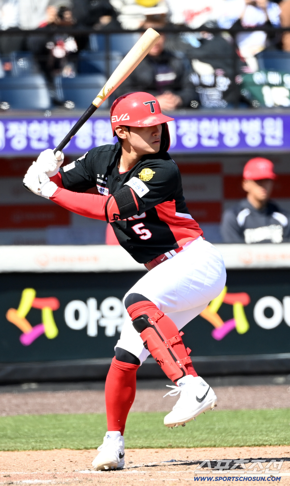 'WBC 쇼케이스 완료' 김도영, 4번-유격수로 재탄생? "일단 올해는 …