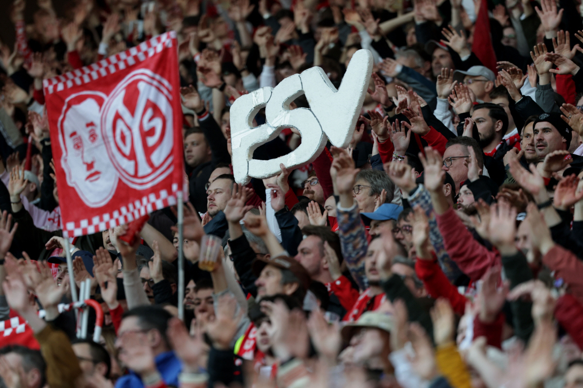 '韓 축구 대박, 클롭 투헬도 못한 걸 해냈다' 이재성, 마인츠 유럽클럽…