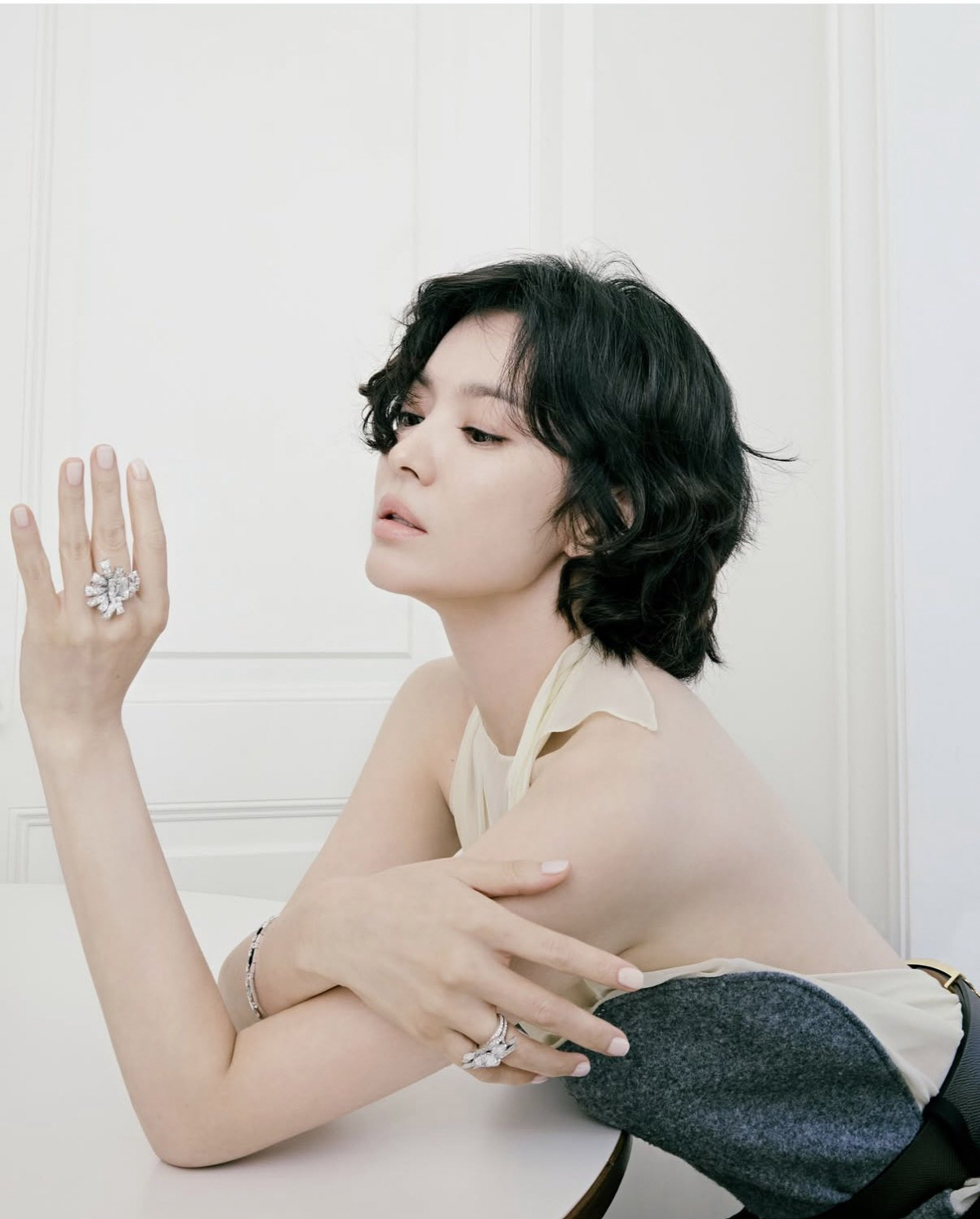 송혜교, 쫙 갈라진 복근→시스루 상반신 파격 노출까지..현장도 감탄 “전…