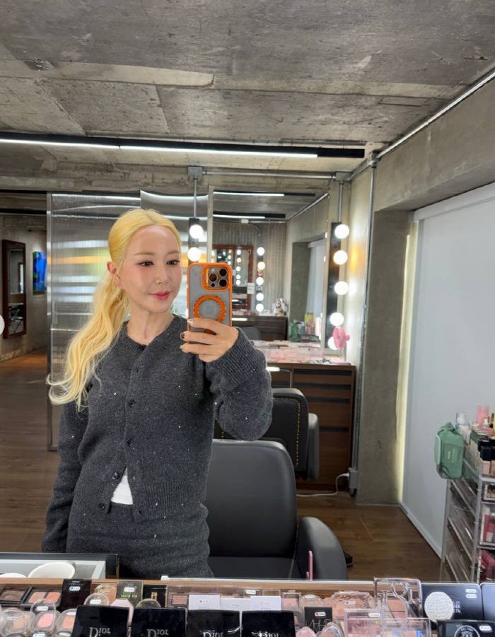 S.E.S 슈, 피부과 시술 직후 충격적인 얼굴 상태...12시간만에 변…