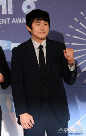 기안84, 이토준지 친필 사인 받고 오열...