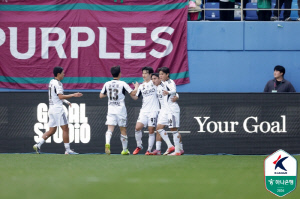 '이동준 결승골→부상 OUT' 전북 현대, '우승후보' 대전하나시티즌 1-0 잡고 '시즌 첫 연승' 환호