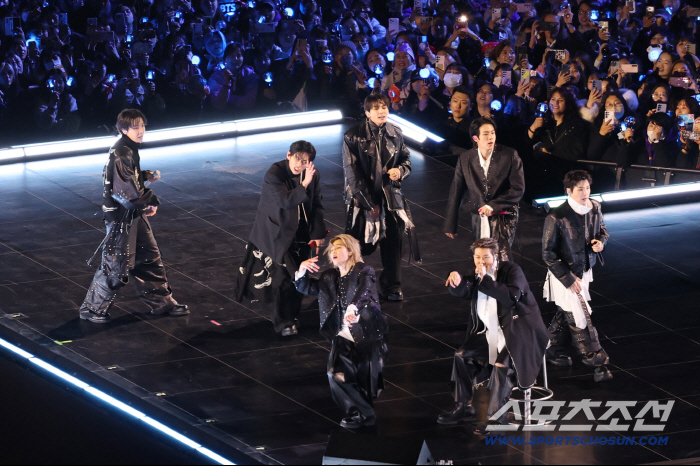 BTS 광화문 컴백, 전세계가 놀랐다…CNN "韓 사상 최대 규모"