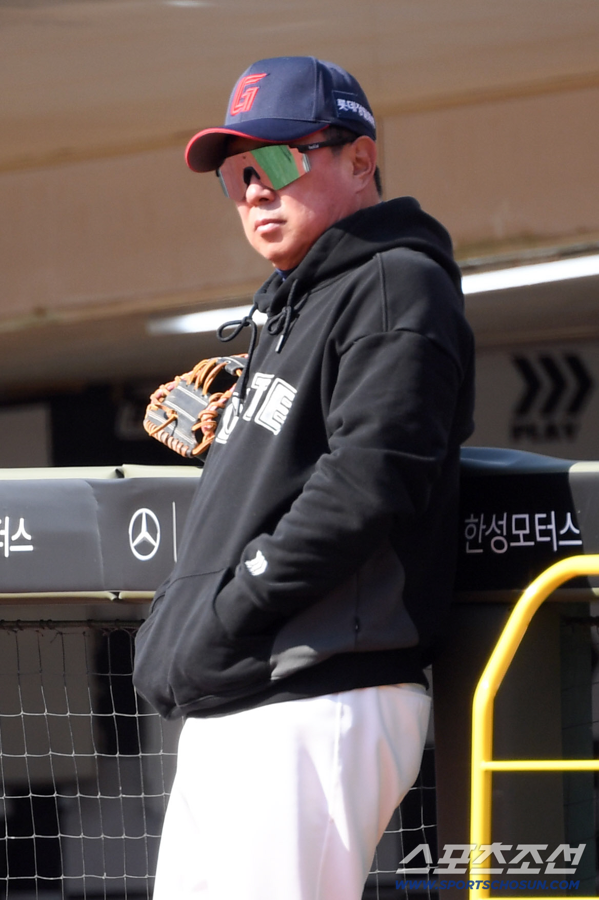 타율 0.435에 능수능란 팀 배팅, 롯데 스타 변신에 감독도 활짝 "야…