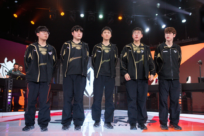 '정신이 번쩍!' 1강 우승후보 젠지, G2에 덜미 잡히며 퍼스트 스탠드…