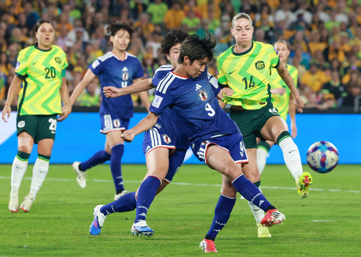 韓 축구도 11년 동안 넘지 못한 산...호주 감독 결국 고개 숙였다, …