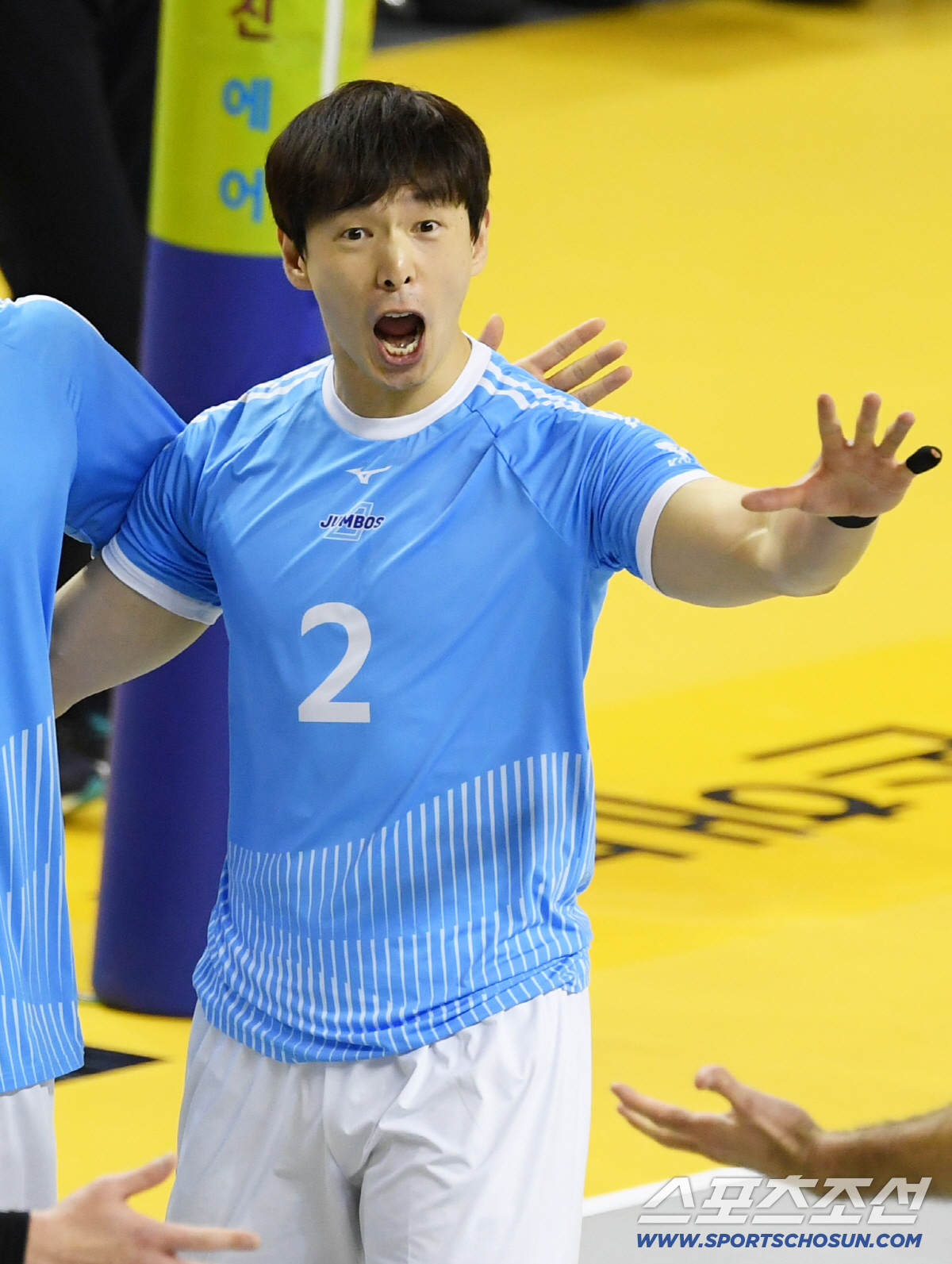 타팀 사령탑에 "살 빠졌네" 거침없는 농담, 41세 세터가 아직도 최고?…