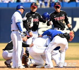 [속보]이성규, 강한 견제구 얼굴 강타...병원 급후송