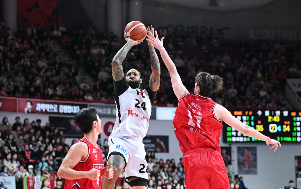 [KBL리뷰]'홍삼 고춧가루 맵네' 정관장, 6강희망 KT에 분패 안겼다…