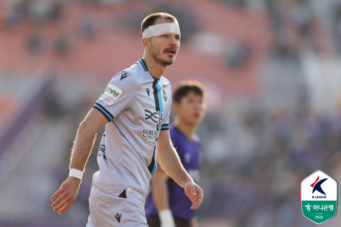 5경기 만에 2026년 첫 승 신고! '무고사 결승골' 인천, '10명'…