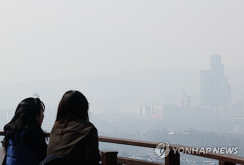 낮 최고 21도 완연한 봄 날씨…수도권 등 미세먼지 '나쁨'