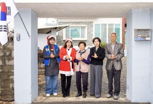 "잊지 않겠습니다"…칠곡 여성단체, 독립유공자 후손 지원