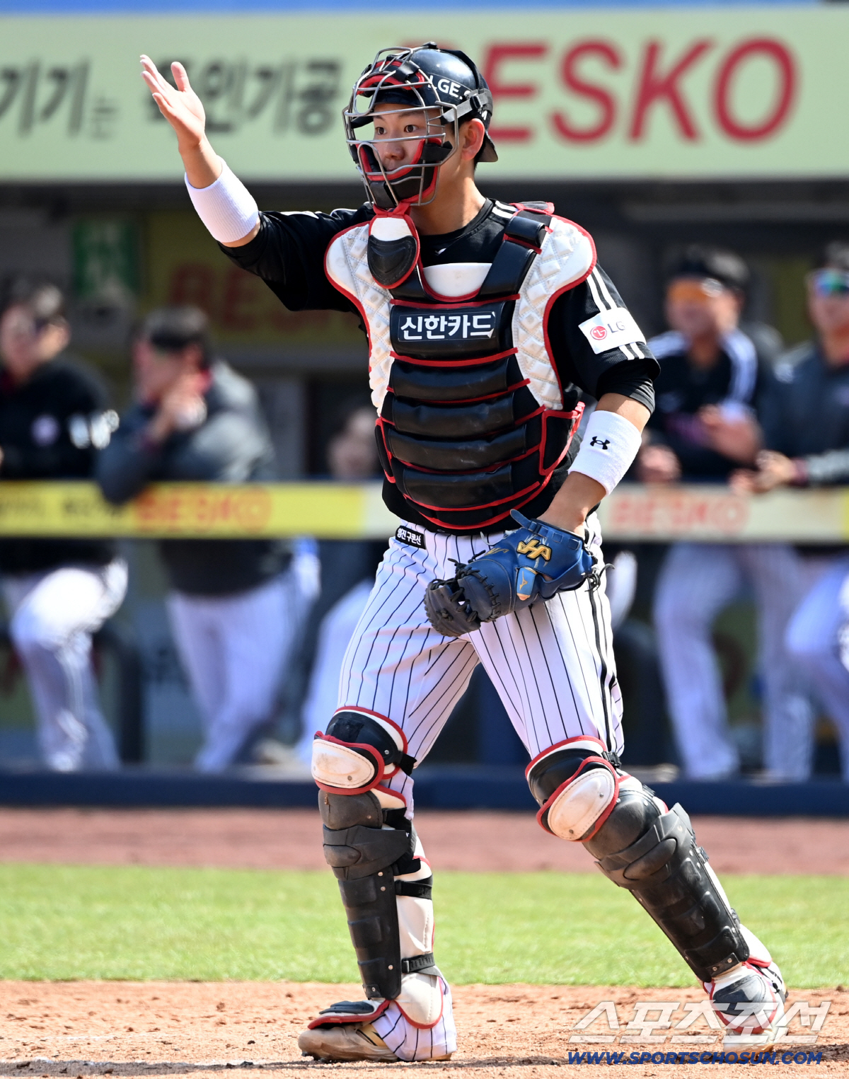 한화 LG 좋겠네, '홈런치는 백업포수' 도루 저지도 탁월, FA시장도 …