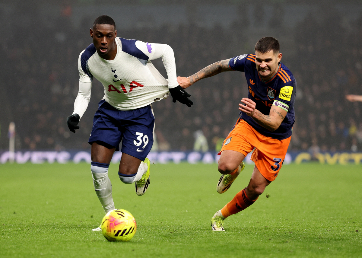 '브루노 맨유 이적' 난리났다! '로마노 오피셜' 구단과 에이전트 접촉……