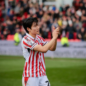 미쳤다! '韓 특급 재능' 배준호, '김민재의 길' 따라간다...드디어 유럽 1부 무대 데뷔 가능성 점화 