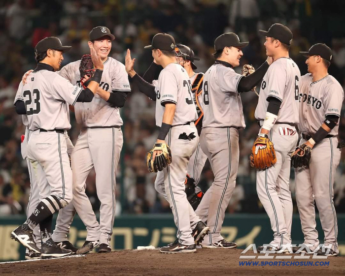 지금 필요한 건 이름값 아닌 실력, 노히트 노런 우완-WBC 우승 포수도…