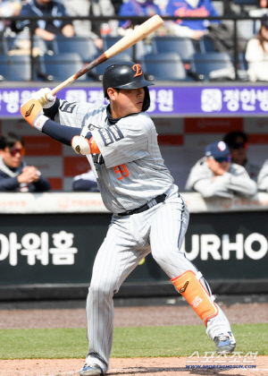 '우승 포수' 떠난 빈자리, 이제는 '홈런 1위' 후배와 맞춰야 한다…그래도 확신한다, 