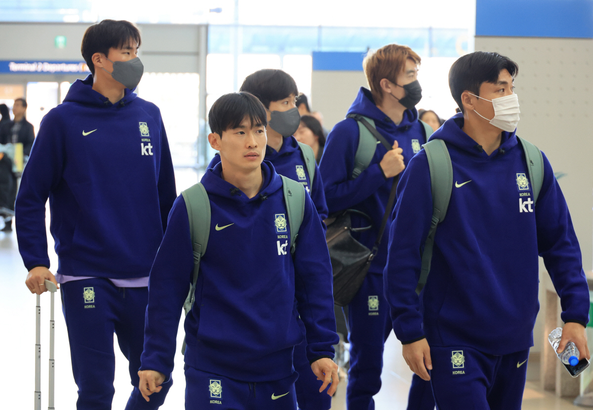 "홍명보호는 다 계획이 있다" 유럽서 최후의 월드컵 리허설! 英 출국, …